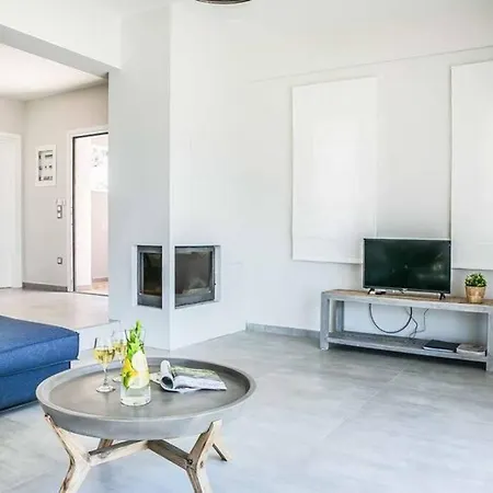 Briseis Lourdata (Kefalonia)